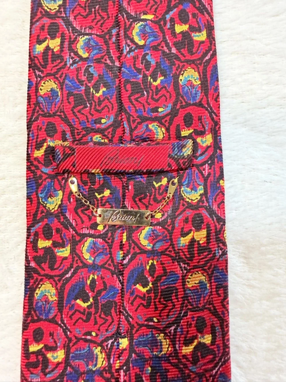 Brioni Men's‎ Roman Soldiers Abstract Red Black Yellow Blue Silk 2 Piece Tie Set